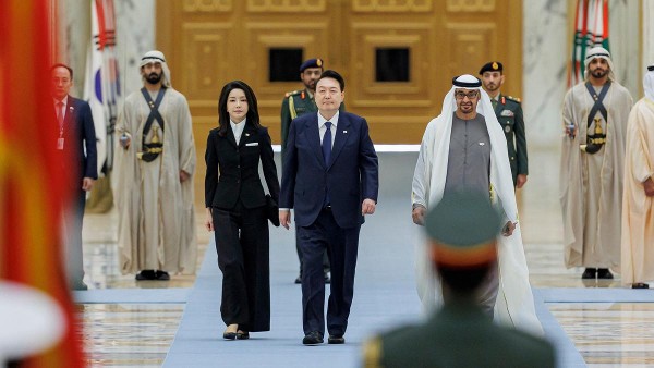South Korean President travels to UAE, seeks arms sales